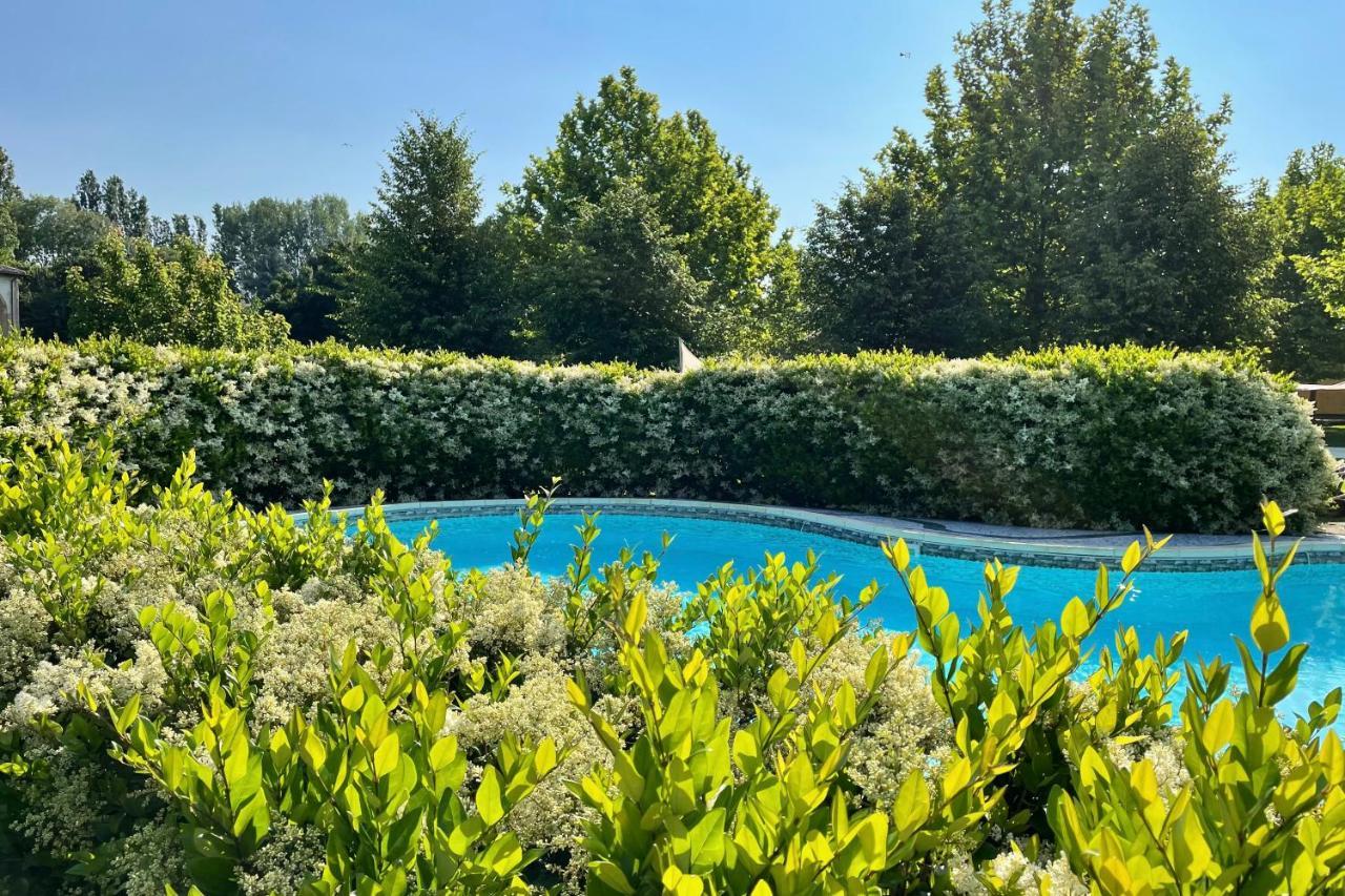 Lucciole Nella Nebbia Hotel Stellata ภายนอก รูปภาพ