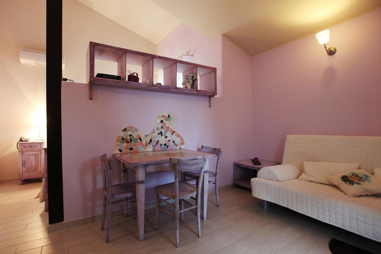 Lucciole Nella Nebbia Hotel Stellata ภายนอก รูปภาพ